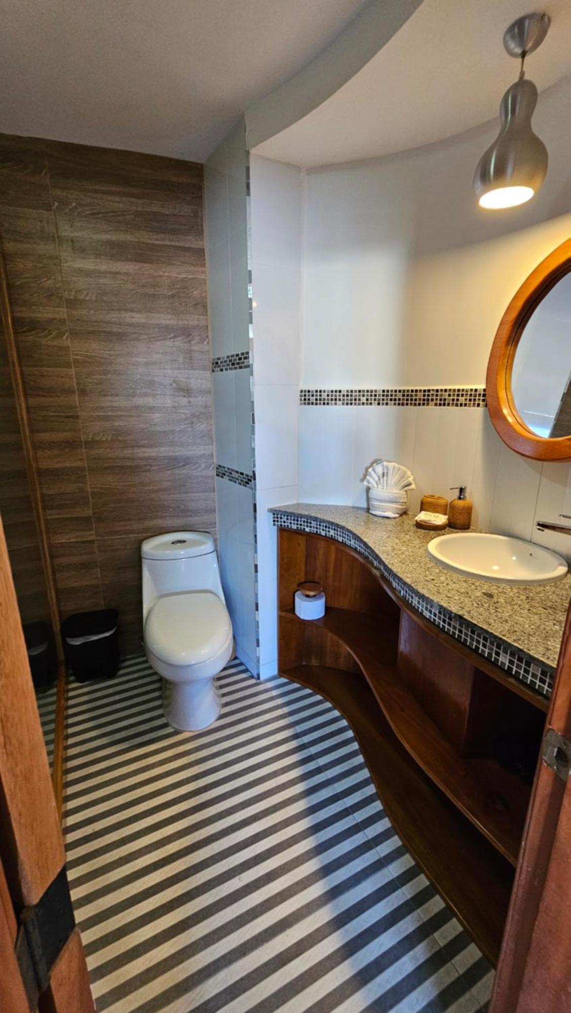 Casa Ocean Pier Bed & Breakfast Puerto Ayora  Luaran gambar